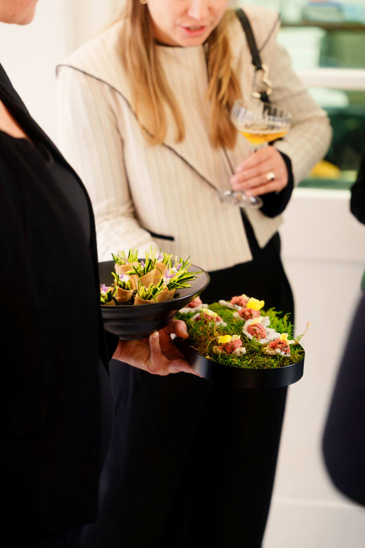 Hochzeitscatering München mit elegantem Flying Food und persönlichem Service