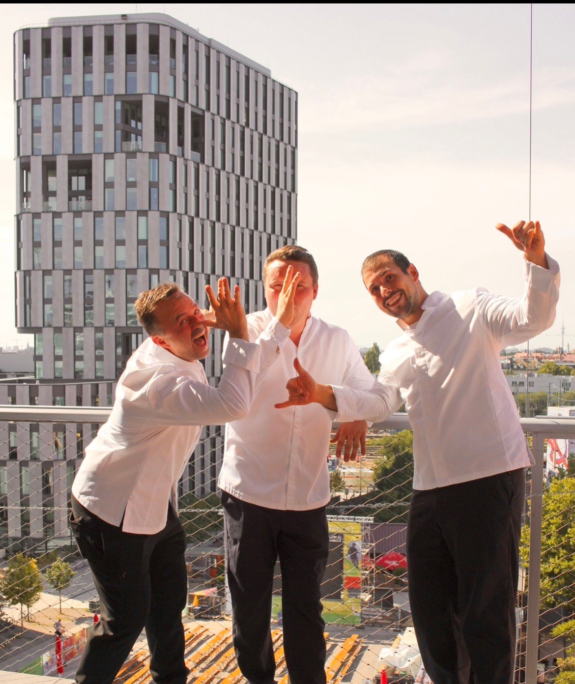 Team von munique.chef in heller freundlicher Atmosphäre