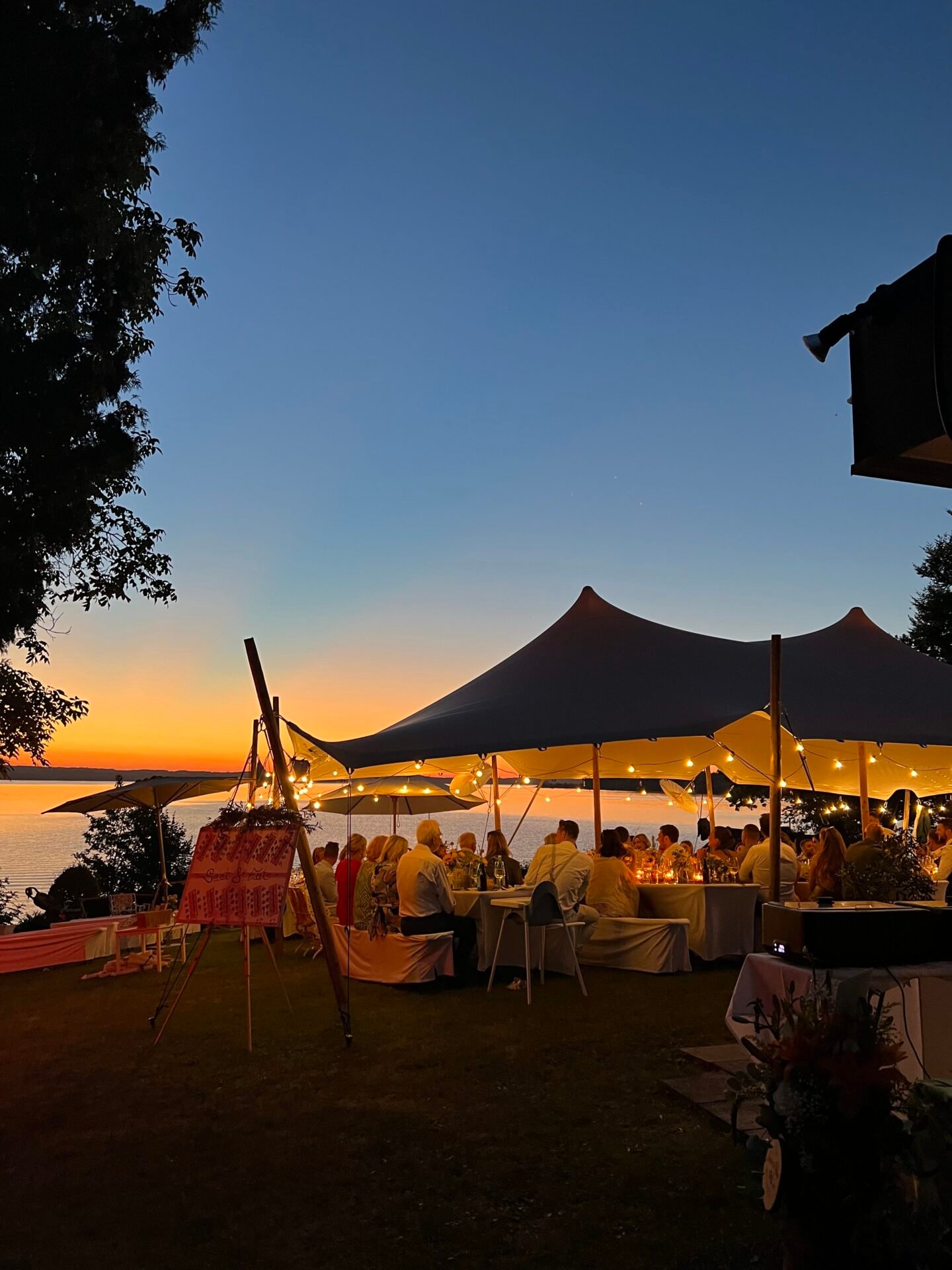 Hochzeit und Event Catering in München und Umgebung bei Sonnenuntergang